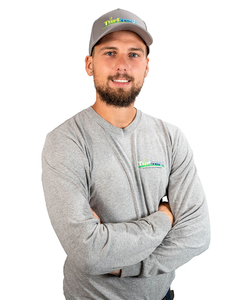 Turfresh | Kamil Perzyna – Service Technician Service Technician - Kamil Perzyna
